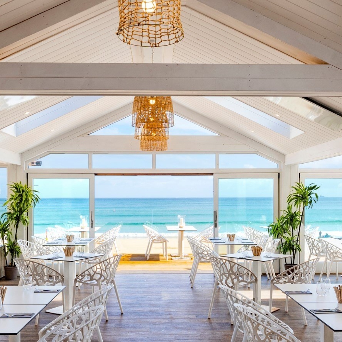the-beach-club-restaurant-the-gannet-st-ives